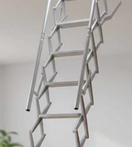 Scala retrattile pantografo con doppio corrimano